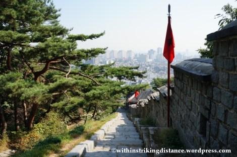 14Oct13 Paldalsan Wall Hwaseong Fortress Suwon South Korea 006