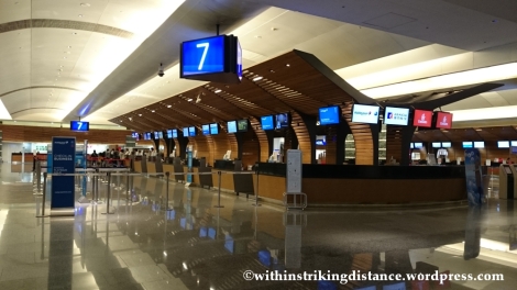07Nov14 004 Taoyuan International Airport Terminal 1 Check-in Counters Taipei Taiwan